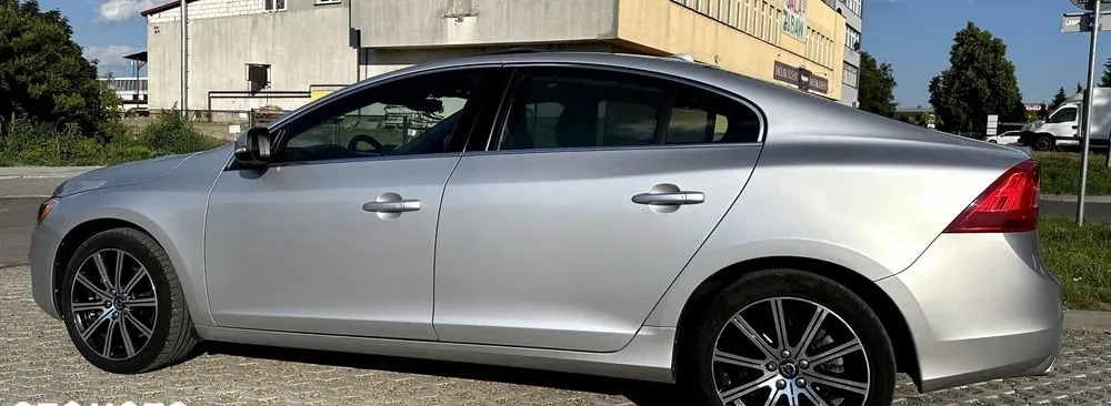 Volvo S60 cena 60500 przebieg: 152000, rok produkcji 2017 z Bydgoszcz małe 352